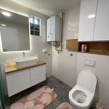 Vista Knoll Apartman *